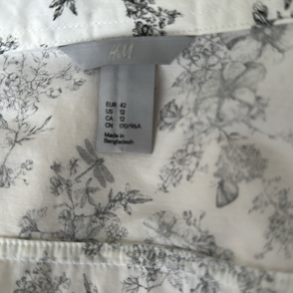 H&M blouse Size 12 - Picture 3 of 8